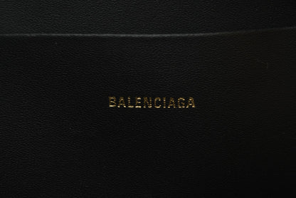 バレンシアガ マルチポーチ BALENCIAGA クラッチバッグ BB モノグラム ポーチ ラウンド ブラウン 702624 210DA 2762 メンズ/レディース【中古】