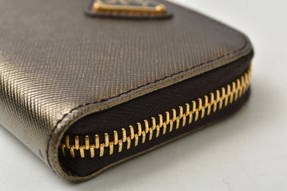 プラダ コインケース/小銭入れ PRADA サフィアーノ 1MM268 型押しレザー メタリックブロンズ【中古】