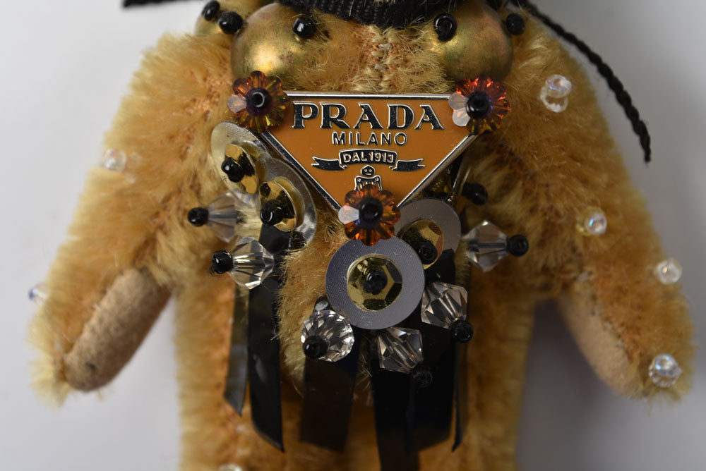 プラダ キーホルダー PRADA ベアトリック クマ キーリング/チャーム 1AR875 ビーズ スパンコール ナチュラル【中古】