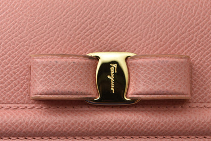 フェラガモ 長財布 FERRAGAMO レディース ヴァラリボン 22 D154 ピンク レザー 【中古】