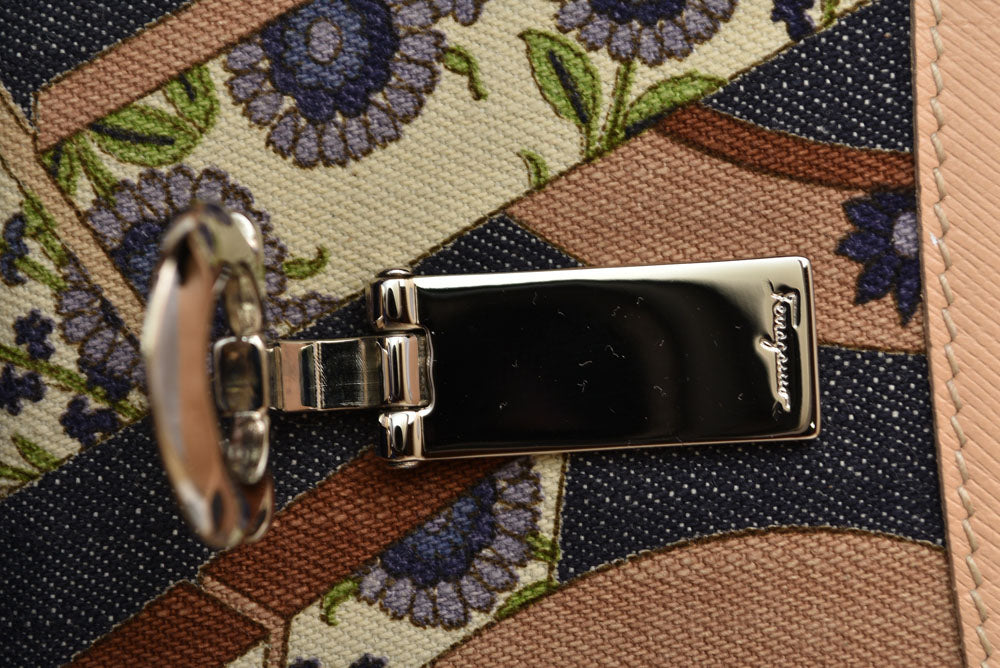 サルヴァトーレフェラガモ 財布/三つ折 Salvatore Ferragamo 折財布 ガンチーニ ベージュ/デニムプリント【中古】
