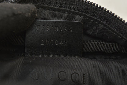 グッチ 美品 ポーチ GUCCI 化粧ポーチ/コスメポーチ ナイロン/ブラック レディース/メンズ 039.0994【中古】