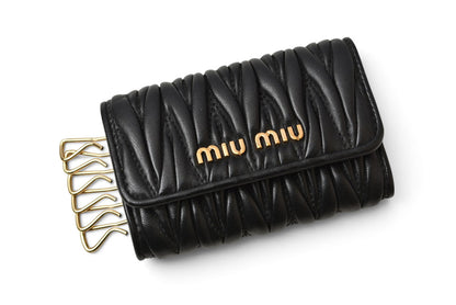ミュウミュウ キーケース miu miu 6連キーケース MATELASSE/マテラッセ 5PG222 NERO ブラック レディース【中古】