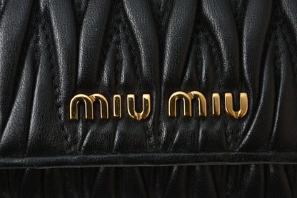 ミュウミュウ キーケース miu miu 6連キーケース MATELASSE/マテラッセ 5PG222 NERO ブラック レディース【中古】
