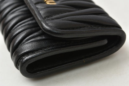 ミュウミュウ キーケース miu miu 6連キーケース MATELASSE/マテラッセ 5PG222 NERO ブラック レディース【中古】