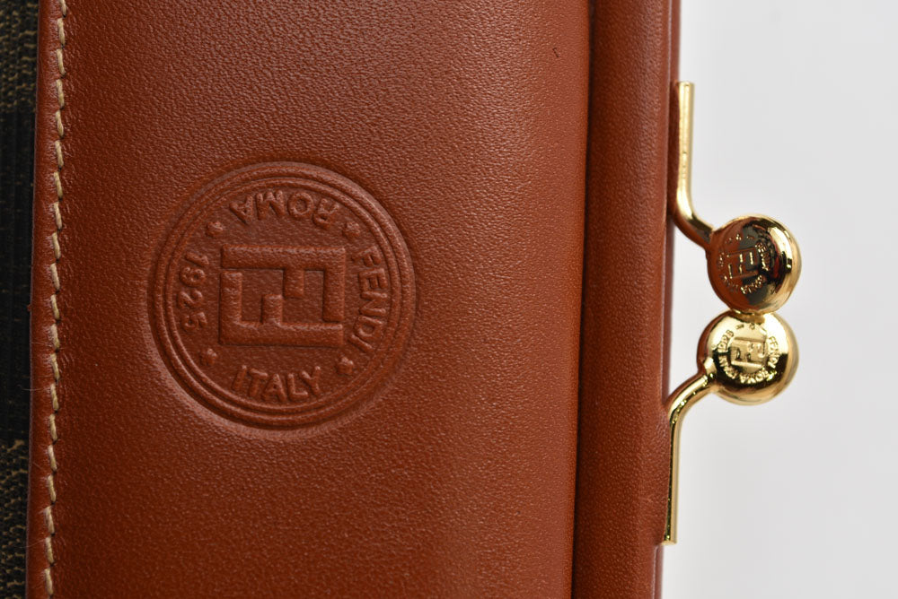 フェンディ 財布/がま口 FENDI ペカン柄 三つ折り財布 ヴィンテージ ブラウン レディース/メンズ【中古】