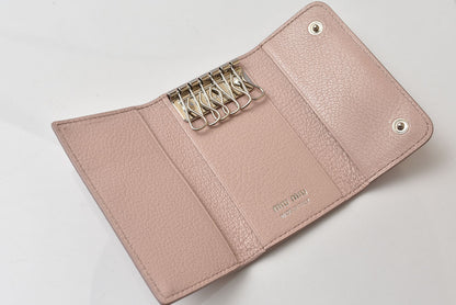 ミュウミュウ キーケース miu miu 6連キーケース マドラスパール 5PG222 レザー OPALE/ピンク系 キーホルダー レディース【中古】