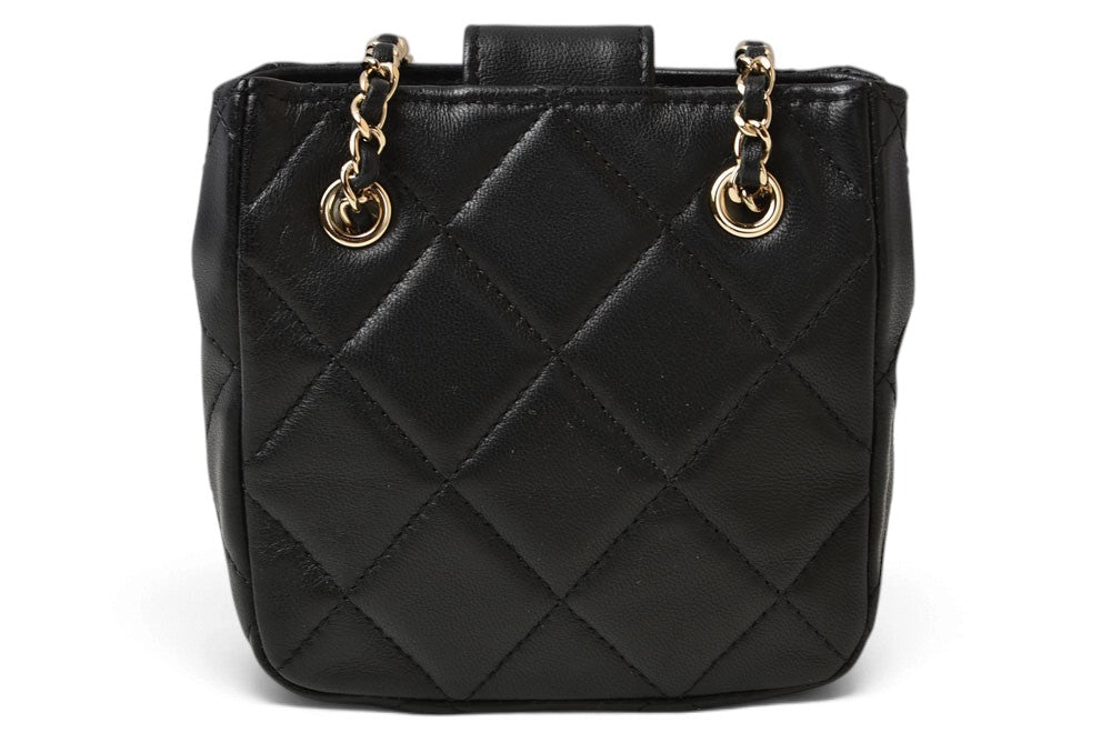 シャネル チェーンショルダーバッグ CHANEL ポシェット マトラッセ ラムスキン ブラック ゴールド金具【中古】
