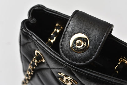 シャネル チェーンショルダーバッグ CHANEL ポシェット マトラッセ ラムスキン ブラック ゴールド金具【中古】