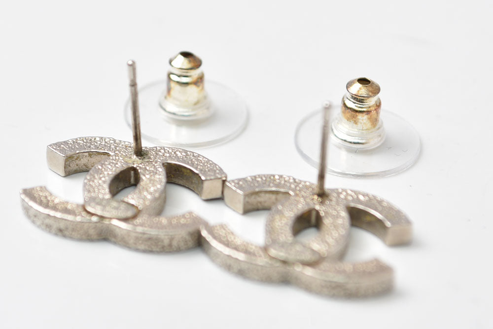 シャネル ピアス CHANEL アクセサリー CC/ロゴ ココマーク シルバー/ブラックメタリック 12C【中古】