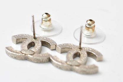 シャネル ピアス CHANEL アクセサリー CC/ロゴ ココマーク シルバー/ブラックメタリック 12C【中古】
