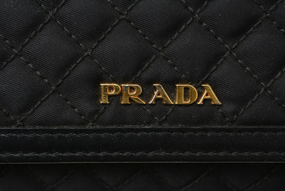 プラダ ショルダーバッグ/マルチウォレット PRADA 二つ折り ストラップ付長財布 1M1437 NERO ブラック 黒 レザー レディース 【中古】