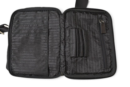 プラダ ショルダーバッグ PRADA クロスボディバッグ V405 ロゴプレート ナイロン素材 ブラック レディース【中古】