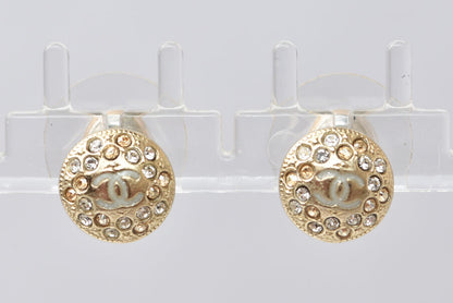シャネル ピアス CHANEL サークルモチーフ ロゴ/ラインストーン ゴールド A16【中古】