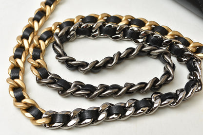 シャネル チェーンショルダーバッグ CHANEL AP2450 ポシェット シャネル19 AP2450 チェーンクラッチ ブラック レディース 【中古】